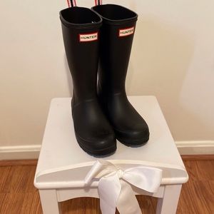 HUNTER Tall wedge boots size US 6 or EU 37